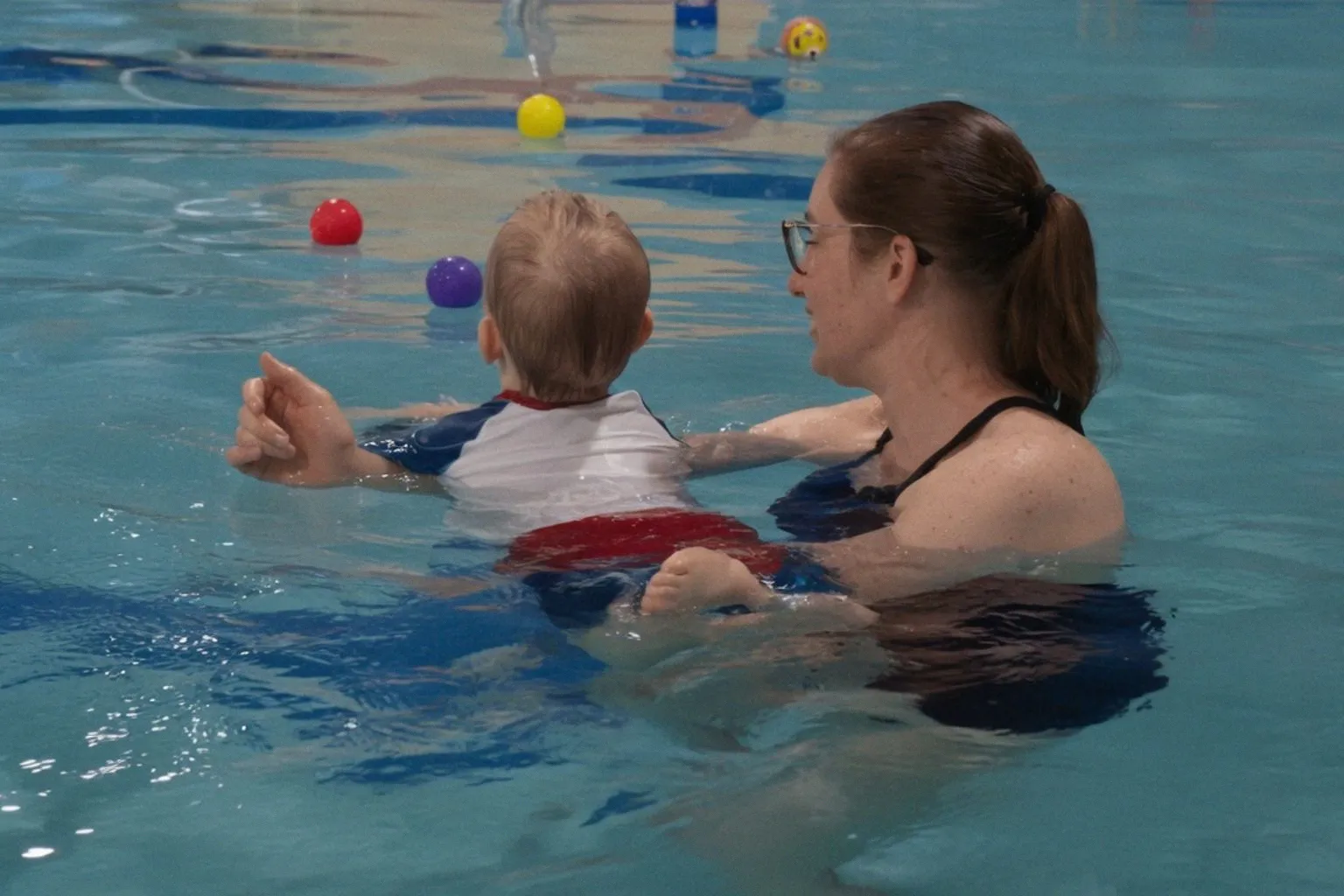 Apprendre à nager dès le plus jeune âge : les clés pour une sécurité aquatique réelle