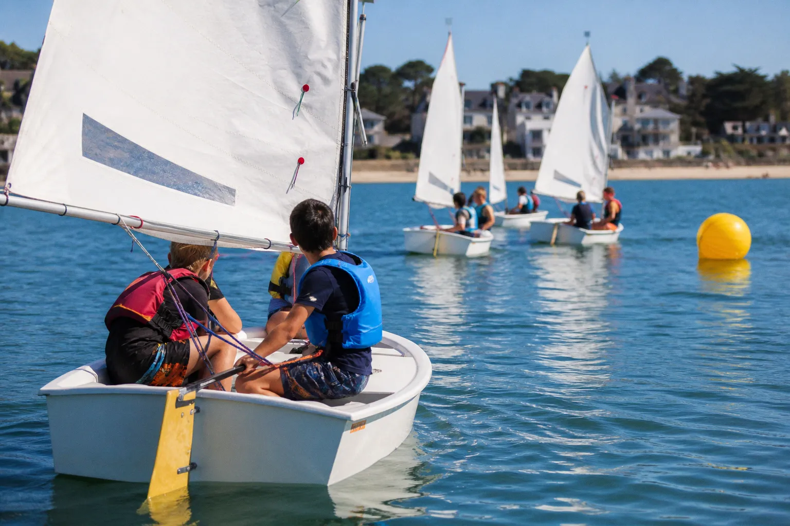 Apprendre la voile à Pornichet : immersion et stages nautiques sur l'ASPRA