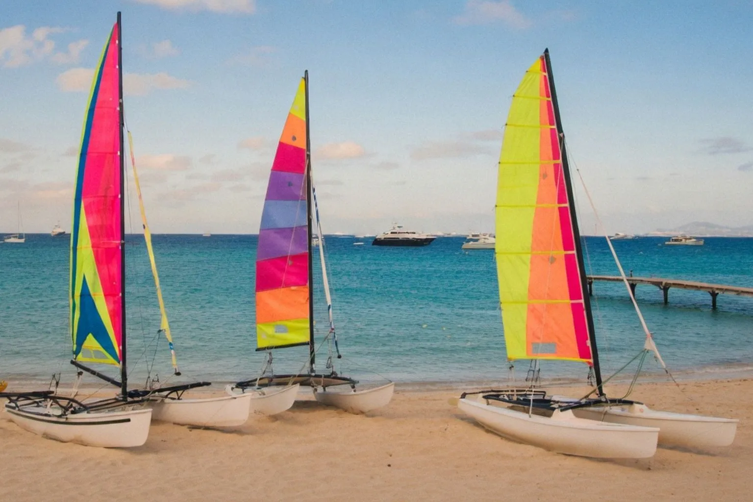 Apprendre la voile en septembre : le Hobie Cat est-il toujours le choix idéal ?