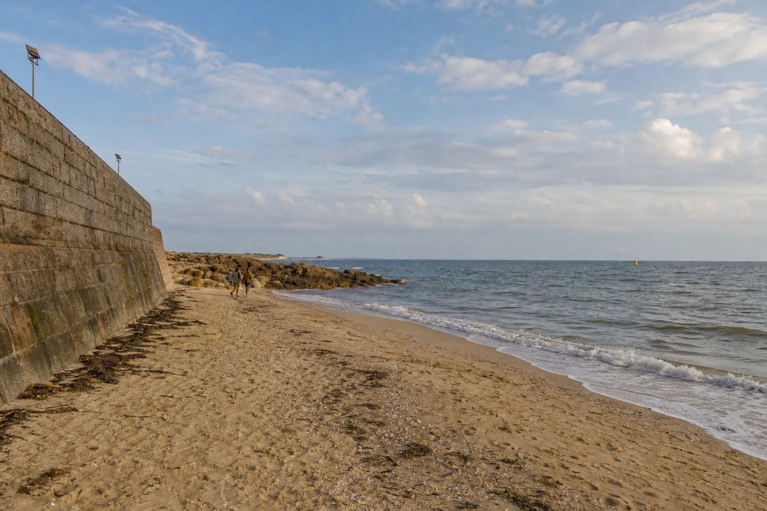 Baignade interdite : quatre plages du Cotentin fermées par précaution