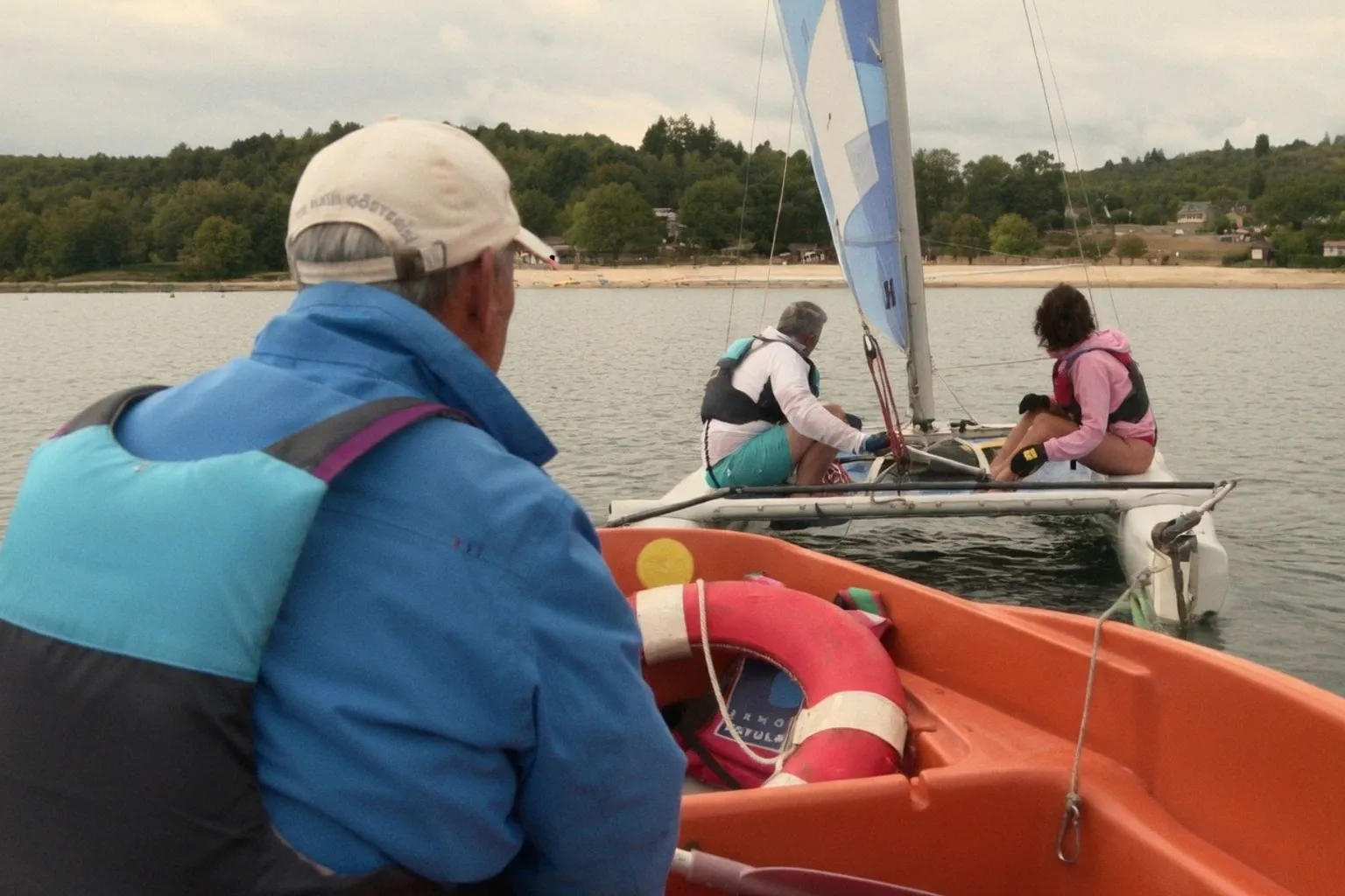 Cap sur le lac de Vassivière : l'école de voile creusoise qui fait sensation