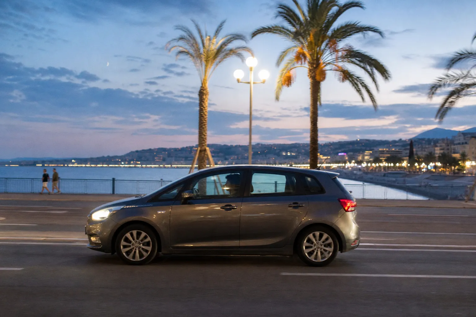 Location de voiture à Nice : guide pratique
