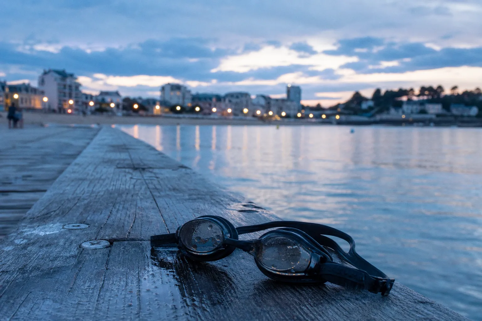Natation adulte : le défi d'apprendre à nager après 40 ans