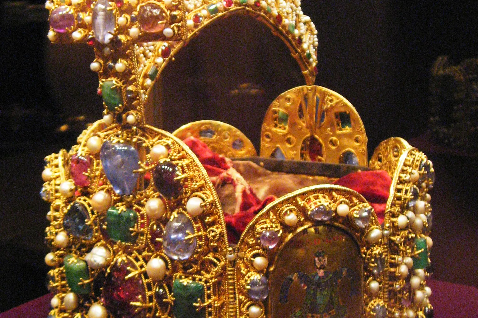 Trésor impérial de Vienne : dans les coulisses de la Hofburg